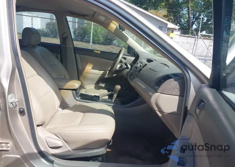 2002 Toyota Camry Le from USA, damaged, VIN 4T1BE32K22U545537